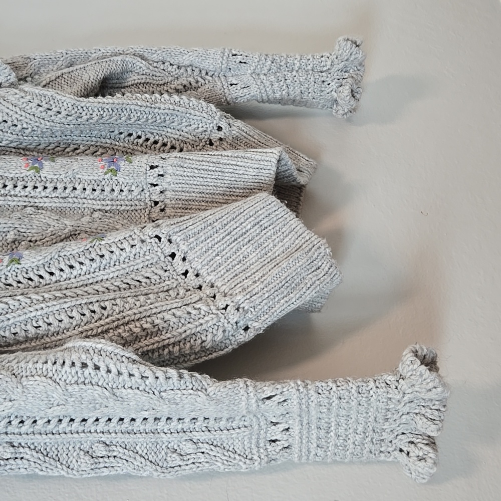 Zara Gray Embroidered Oversized Sweater - Picture 11 of 15